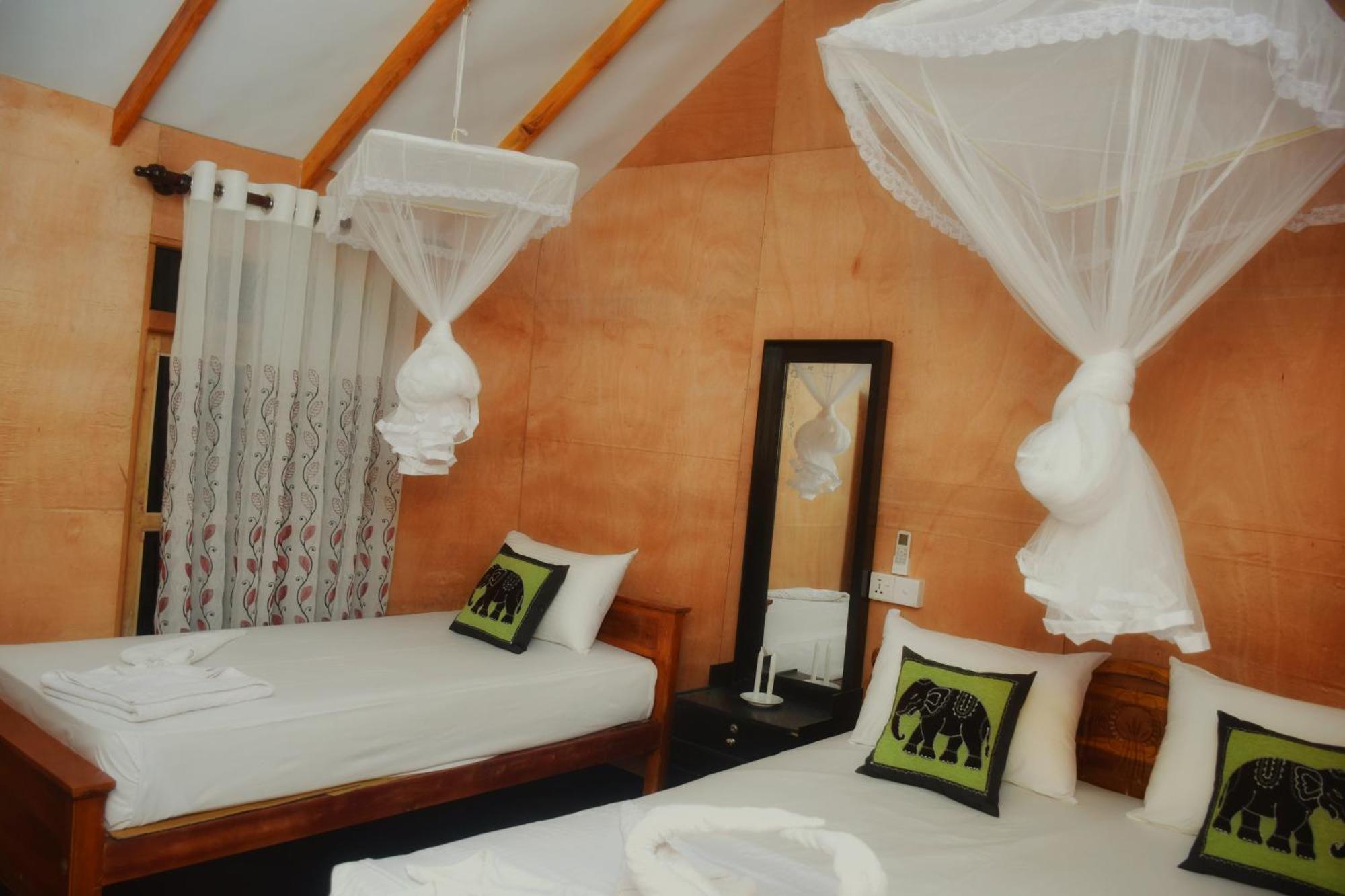 Appartement Akash Treehouse à Sigirîya Extérieur photo